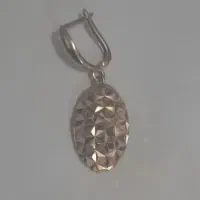 گوشواره گم شده