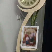 ساعت دکوراتیو ایستاده شیک و سالم