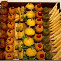 فینگر فود و میوه ارایی  کیک و دسر مجالس