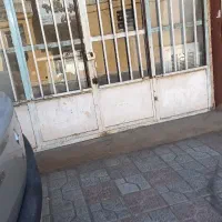 مغازه تجاری واقع در خیابان قائم