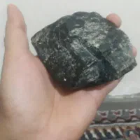 سنگ سیاه معاوضه با نقره نور رد میکنه سبز میشه