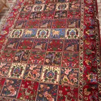 قالی دست‌باف قدیمی