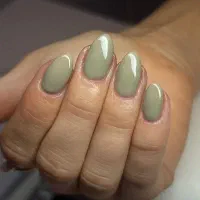 مدل خدمات کاشت و ترمیم ناخن