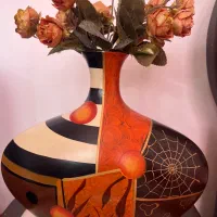 گلدان زیبا فقط ۲۰۰