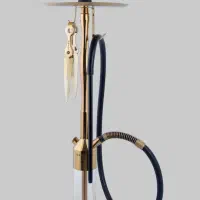 همکاری به یک نفر آقا در بخش قلیان کافه کوشال