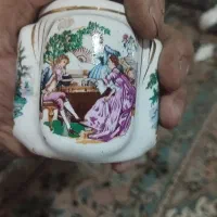 قوری قدیمی مال مادربزرگم از خیلی وقت پیش هس|کلکسیون اشیاء عتیقه|سبزوار, سیادتی|دیوار