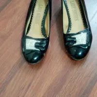 کفش مجلسی|کیف، کفش، کمربند|ایلخچی, |دیوار