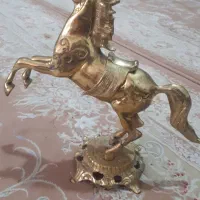 اسب برنزی سایز بزرگ سنگین وزن وقدیمی در حد نواسب