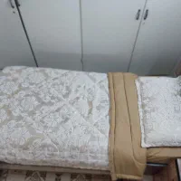 رو تختی تک نفره