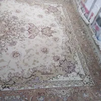 فرش ۱۲ متری تراکم ۱۰۰۰ زمینه کرم در حد نو|فرش|اصفهان, جلالیه|دیوار