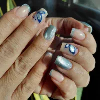 خدمات کاشت و ترمیم ناخن پودر و ژل