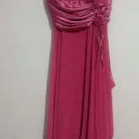 چند تکه لباس مجلسی زنانه ودخترانه