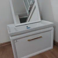 روشویی به همراه کابینت روشویی و آینه|لوازم سرویس بهداشتی|شیراز, فرگاز|دیوار