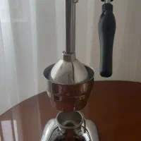 آب مرکبات و آب انار گیری دستی آیدیش|آبمیوه‌گیر و آب‌مرکبات‌گیر|زنجان, |دیوار
