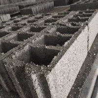 استخدام نیرو یک کار که دارای گواهینامه پایه دو