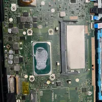 استخدام تعمیر کار حرفه ای لپتاپ