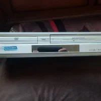 یک دستگاه ویدئو و چهار عدد باند