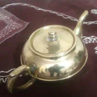 قوری عتیقه مسوار مقداری آنتیک جات|کلکسیون اشیاء عتیقه|مشهد, کوه سنگی|دیوار