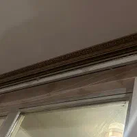 دو عدد پرده همراه چوب پرده