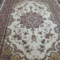 2 تخته فرش 6 متری کرم و1 تخته فرش 12متری گردویی