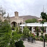 آشپز و کمک آشپز و کار در رستوران