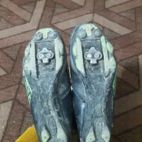 کفش دوچرخه کوهستان سایز۴ و کلاه.لاستیک۲۹|دوچرخه، اسکیت، اسکوتر|مشهد, امامیه (شهرک غرب)|دیوار