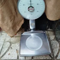 ترازو عقربه ای
