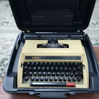 دستگاه ماشین نویسی دستی ژاپن اصل|کلکسیون اشیاء عتیقه|نوشهر, |دیوار