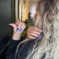 کاشت و پدیکور ناخن .اسپا و‌بافتمو همراه با آموزش