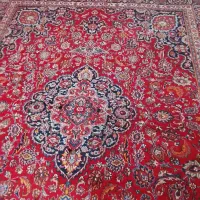 دو عدد12متری فرش یکی دستبافت یکی ماشینی برجسته