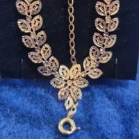 طلا  گمشده گردن بند