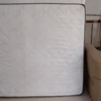 تشک تخت دوخوابه در حد نو