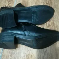 بوت قهوه ای عسلی و بوت مشکی نو|کیف، کفش، کمربند|کرج, حصارک بالا|دیوار