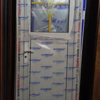 درب پیویسی سنگین باچهارچوب ودستگیره۲۴۰۰