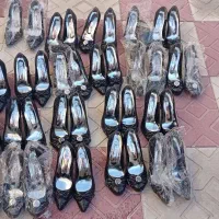 کفش های پاشنه دار زنانه به تعداد 21جفت