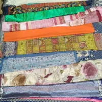 تعدادی روسری تمیزومرتب درزاهدان|لباس|هامون, |دیوار