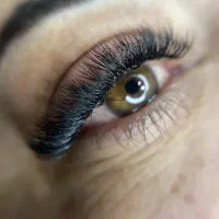 آفر ویژه به مناسب روز دختر اکستنشن مژه و لیفت ابرو
