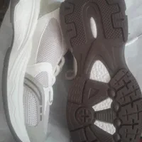 کفش اسپرت|کیف، کفش، کمربند|جهرم, |دیوار