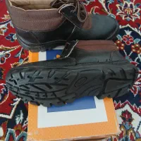 کفش ایمنی نو جنس خوب جلو آهنی سایز ۴۲
