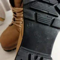 نیم بوت سایز ۳۸|کیف، کفش، کمربند|اقبالیه, |دیوار