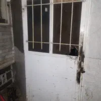 درب و پنجره آهنی تک لت