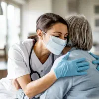 پرستار شبانه روزی خانم