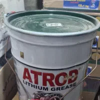 پخش انواع گریس، ضدیخ، روغن و اسپری بانازلترین قیمت