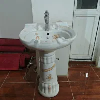 موکت و روشویی بدون شیر