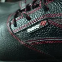 فروش کفش کار پنجه آهنی