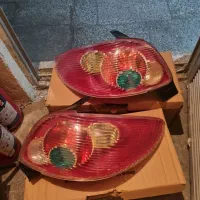 چراغ عقب و قالپاق ۲۰۶|قطعات یدکی و لوازم جانبی|تهران, دریاچه شهدای خلیج فارس|دیوار