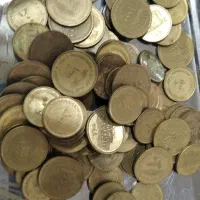 فروش سکه ۵۰و۱۰۰ریالی