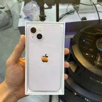 اپل iPhone 13 با حافظهٔ ۱۲۸ گیگابایت