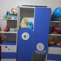فروش فوری تخت و کمد و فرش و میز تحریر کودک