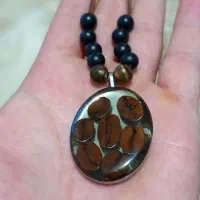 گردنبند قهوه